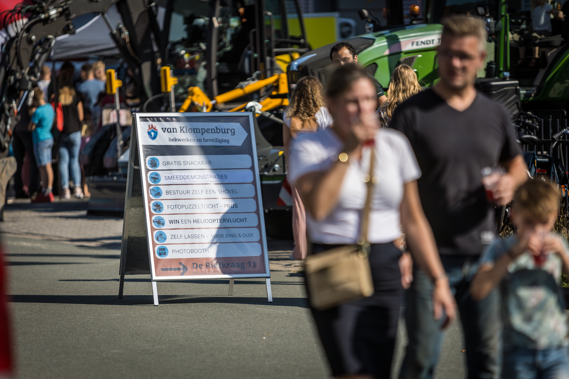 Informatiebord Van Klompenburg tijdens de open dag